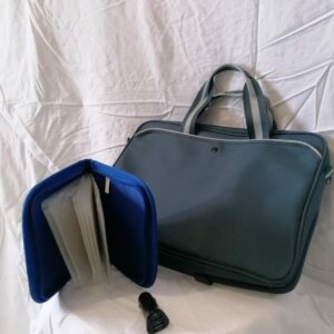 Sac porte ordinateur, un porte CD et un double port USB prise allume cigare (N°10) – Image 2
